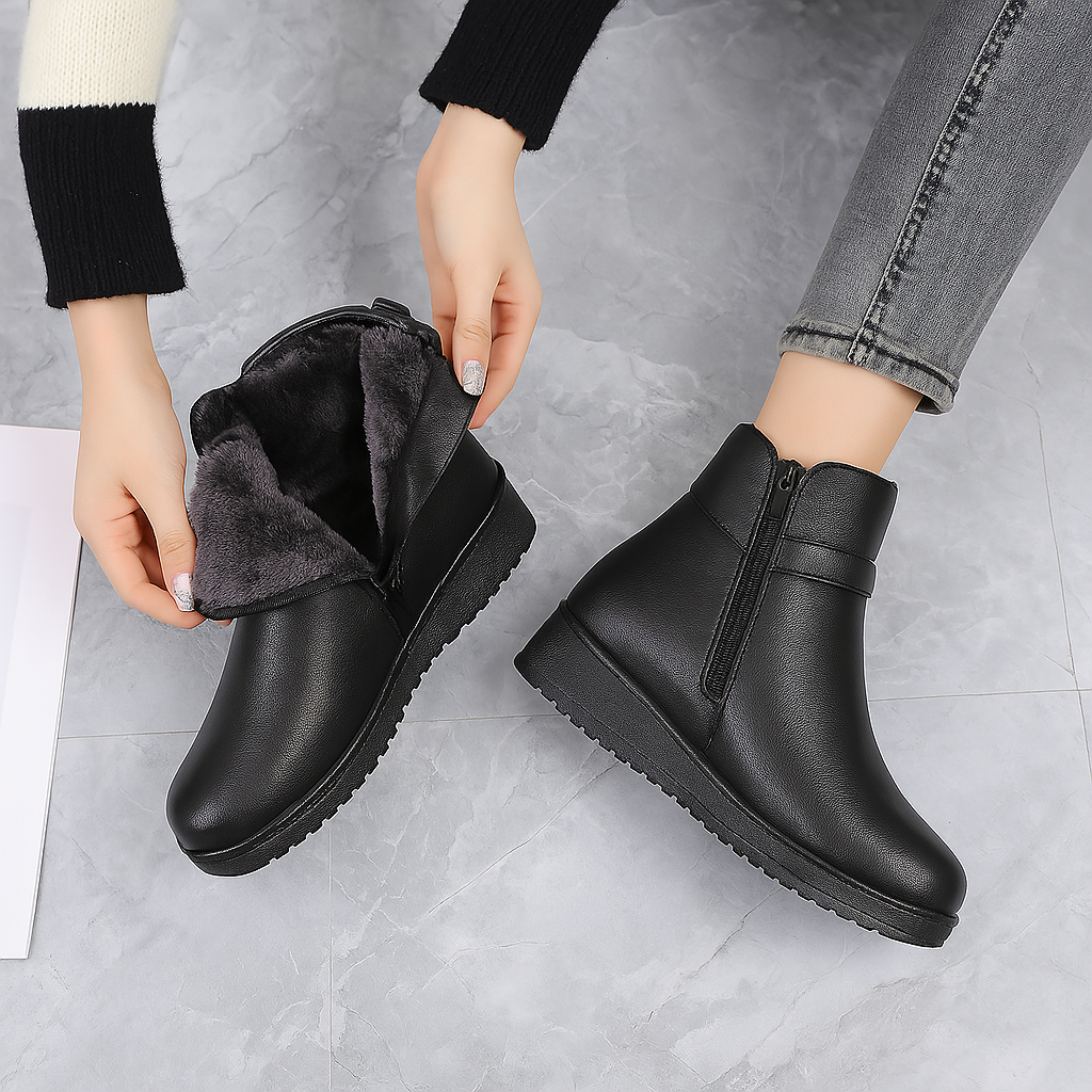 Bota Pelúciada Feminina Cano Curto Thalita